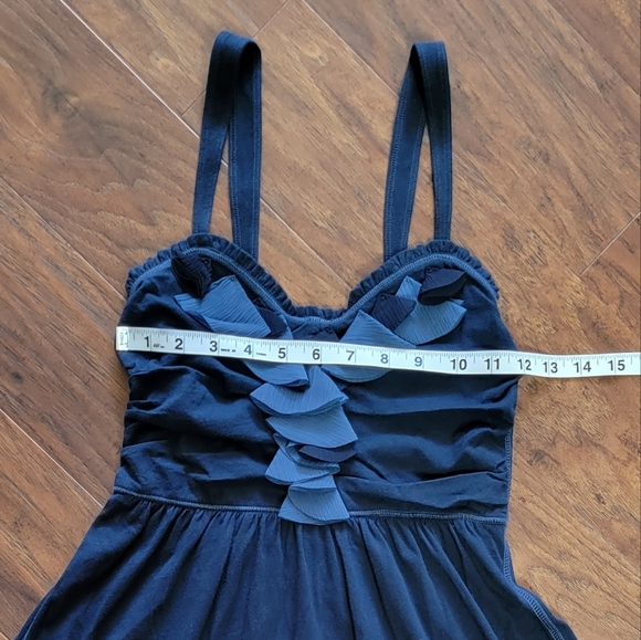 Abercrombie Navy Blue Flower Applique Size Small Dressy or Casual Tank Top - Picture 8 of 8